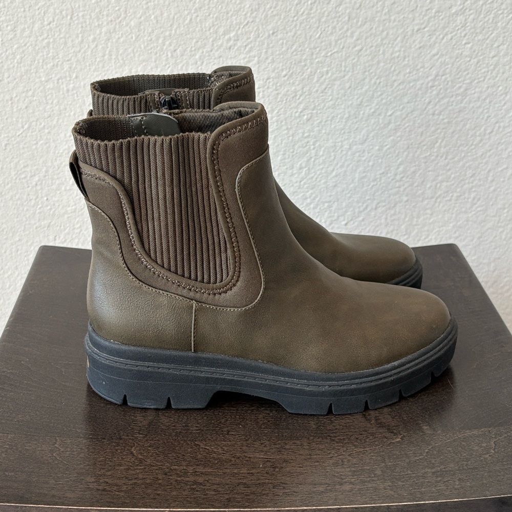 Dr. Scholl's Eco-Friendly Footwear